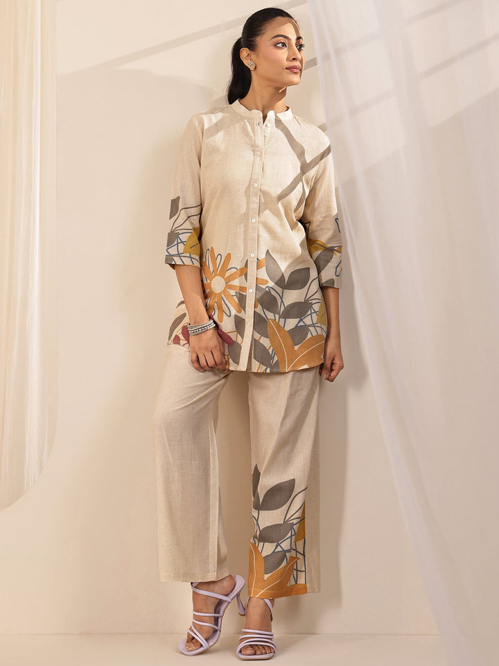Aarohi Off-White Abstract Floral Cotton Blend Co-ord Set - Image 2